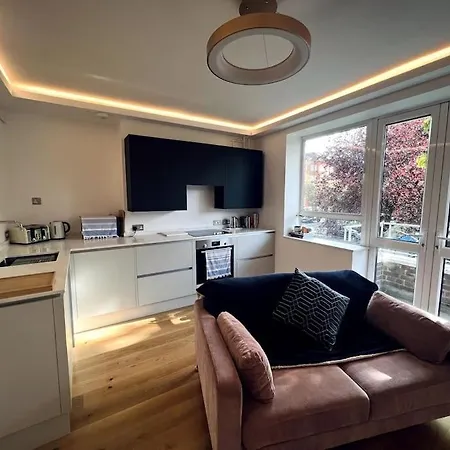 Lovely One Bedroom Flat In The Heart Of London